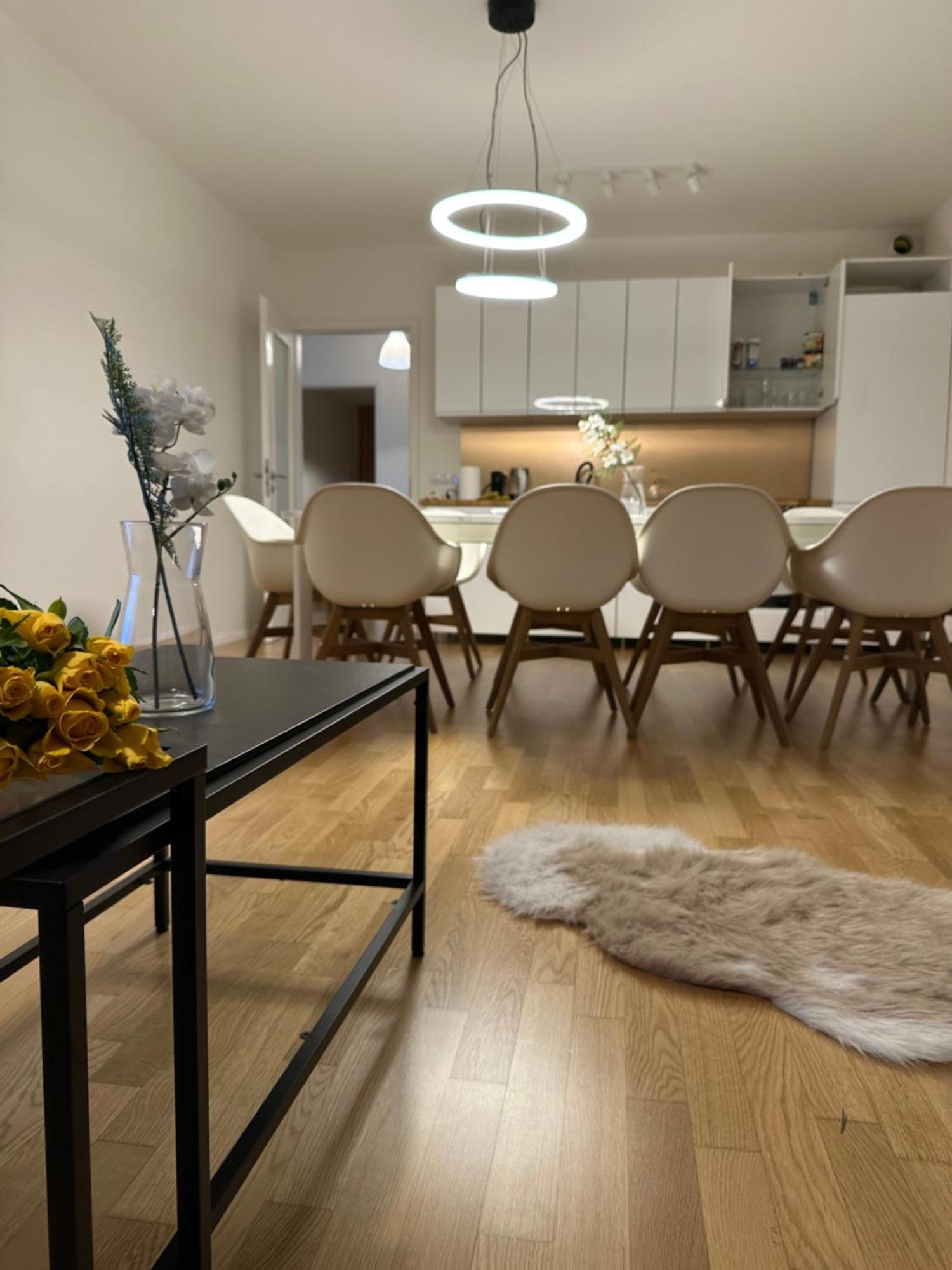 Apartment 4 Room, 2 Bath, Parking Praga Exterior foto
